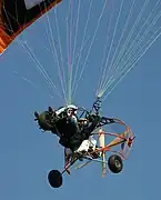 電動機を搭載した超軽量動力機