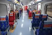 2+1アブレストの転換クロスシートとなった客室（ET車）