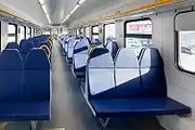 3人＋3人掛け座席配置