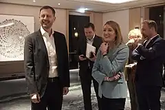 ロベルタ・メツォラ欧州議会議長と（2022年12月2日）