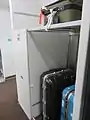 ETR500型のデッキ部に備え付けの荷物スペース(2017年2月)