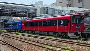 2017年に営業運転を開始したEV-E801系（2019年8月3日 秋田駅）