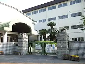 江波小学校