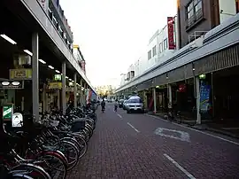 江戸川台駅前商店街(江戸川台東二丁目)