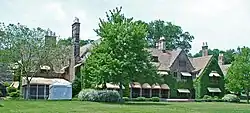 ミシガン州グロースポイントショアーズのエドセル・エレノア＝フォード夫妻邸（Edsel and Eleanor Ford House in Grosse Pointe Shores, Michigan ）