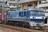 新塗装化されたEF210-108