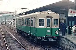 叡山線(現在は叡山電鉄)デオ300形。嵐山線と比べて車両のサイズは異なるが、塗装が嵐山線旧塗装と同じであることがわかる。