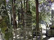 奈良・栄山寺石造七重塔（鎌倉時代、重要文化財）