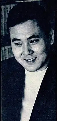 須川 栄三