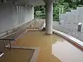 露天風呂と歩行浴槽