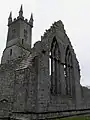エニス修道院(Ennis Friary、1242年建築)。
