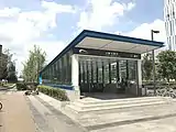 B 出入り口