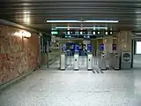 改札口