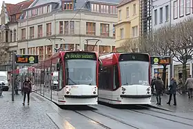 エアフルト市電の主力車両・コンビーノ(2017年撮影)