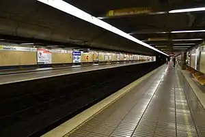 2013年9月の、カンパナル駅である。