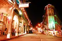 夜のスプリング通り
