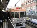 入試当日に停車中の急行（2006年2月）