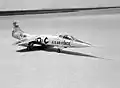 F-104（3月4日）