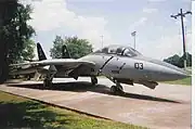 アラバマ州ハンツビルのスペース&ロケットセンターの航空挑戦施設で展示されているF-14A(160661)。2009年8月
