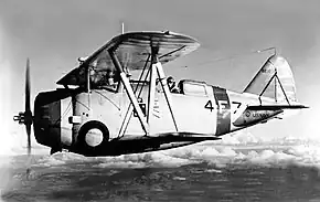 飛行するF3F-1 0232号機(空母レンジャー艦載、VF-4戦闘飛行隊所属、1939年撮影)