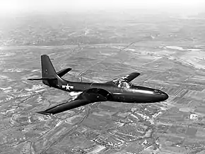 飛行するFH-1 111793号機(VMF-122戦闘飛行隊所属、1949年2月17日撮影)