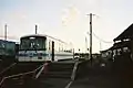 KR505と鉾田駅の暮色（2007年3月11日撮影）
