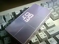 FOMA F703i(閉じた状態)