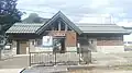 ホーム側から見た駅舎(2019年8月)