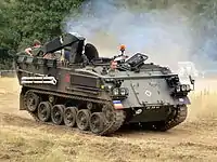 FV434 装甲回収車