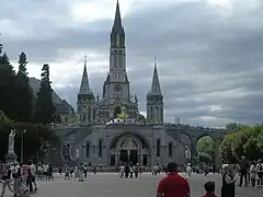 カトリックの巡礼地ルルド