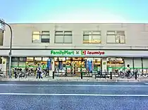 寺田町東店(大阪市天王寺区)ファミリーマート×イズミヤ業態