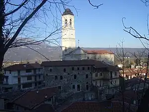 フィオラーノ・カナヴェーゼの風景
