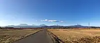 晩秋の北信五岳上に雲が流れる2(中野市南部で)