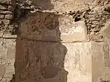 南西壁の正面