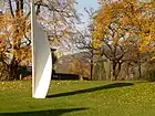 エルズワース・ケリー 「White Curves」　2002年