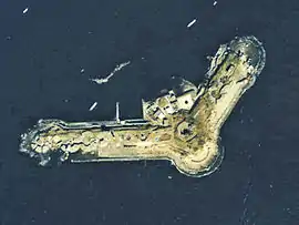 第二海堡(1988年)国土交通省 国土地理院 地図・空中写真閲覧サービスの空中写真を基に作成