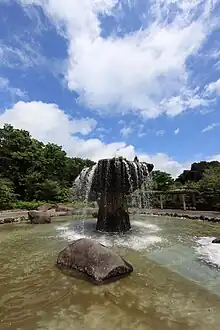 材木岩公園の象徴的な噴水（宮城県白石市）
