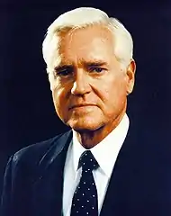 上院議員 アーネスト・ホリングスサウスカロライナ州出身(1984年3月1日撤退)(ハートを支持)