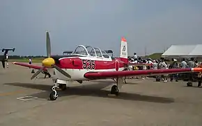 富士T-3初等練習機