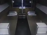 寝台下段