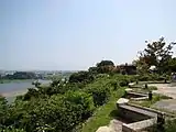 富士川を望む遊歩道（下り線）