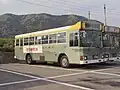 松田仕様の中型冷房車M2351 屋根上に冷房装置がない