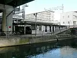 駅舎(2008年1月、南東側より)