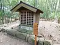 藤原利仁の供養塚の祠