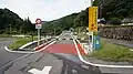 深倉駅付近のバス専用道遮断機