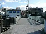 東口前（2008年1月）