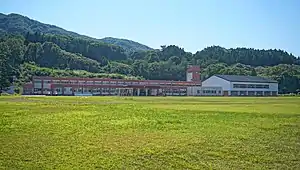 深浦町立大戸瀬中学校