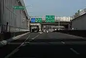 新洲崎JCT方面行き本線の流出部