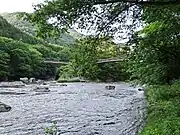 吹割の滝のやや上流にある浮島の橋