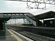 ガラス窓を不使用（筑後船小屋駅）